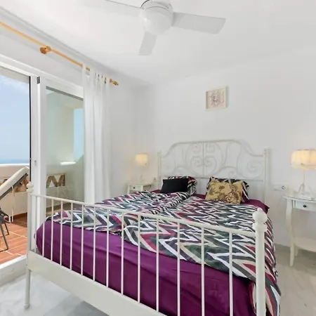 Casa Vedia: Duplex Vista Al Mar • Valle Bahia de Casares